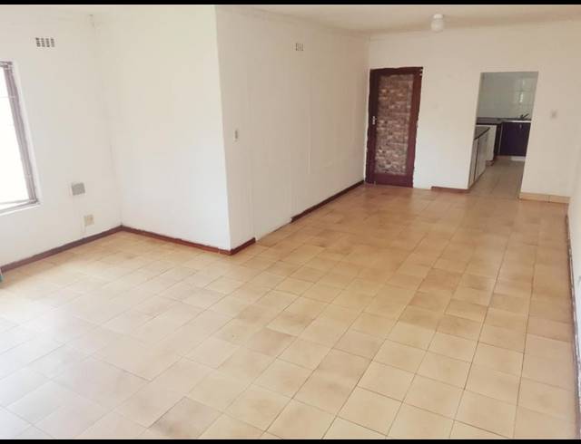 3 BEDROOM PROPERTY TO RENT IN CAVERSHAM GLEN